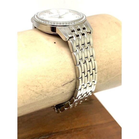 Bulova Women's Watch 96L297 Quartz Silver Dial Gemmed Stainless Steel 32mm - Picture 11 of 13